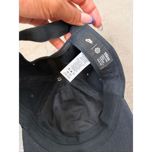 Nike Futura Adjustable Hat - Picture 6 of 6